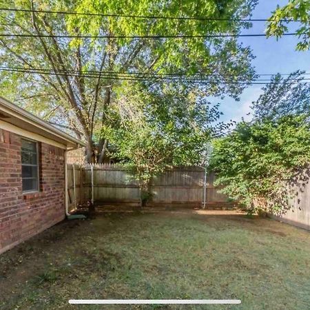 Large Open Space For Family Fun! Amarillo Luaran gambar