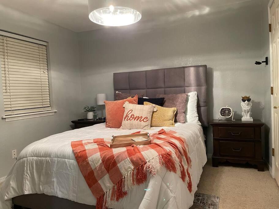 Large Open Space For Family Fun! Amarillo Luaran gambar